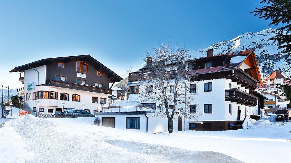 Gästehaus Zugspitzblick Berwang Exterior foto